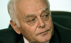 Ο τ.πρόεδρος της ΕΕΔΑ Αντώνης Μανιτάκης